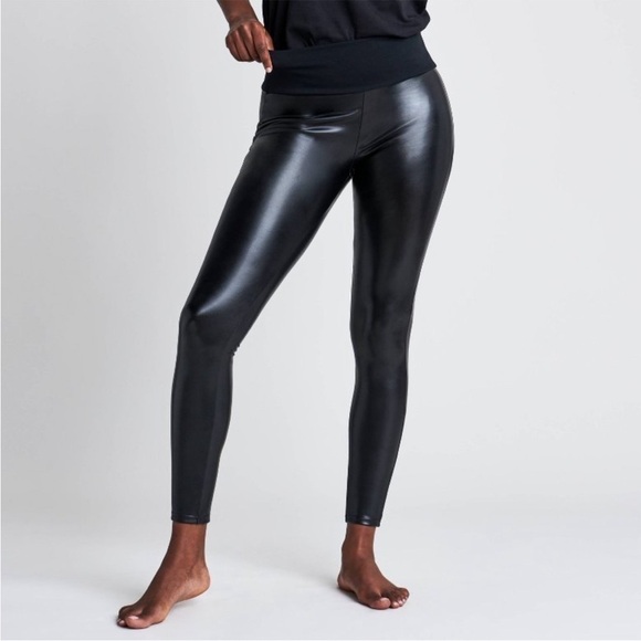 ASSETS by SPANX All Over Faux Leather Leggings Black Size Medium High Waisted - Picture 1 of 14
